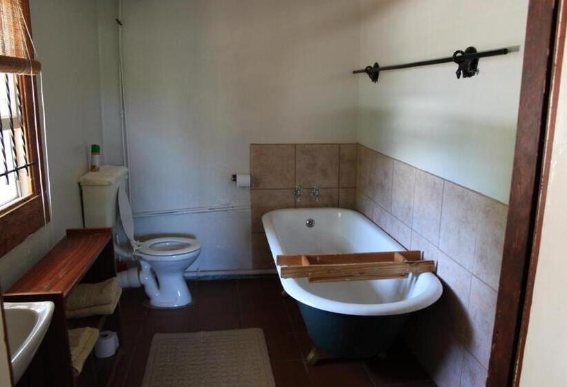 Классический Номер, Trackers Inn