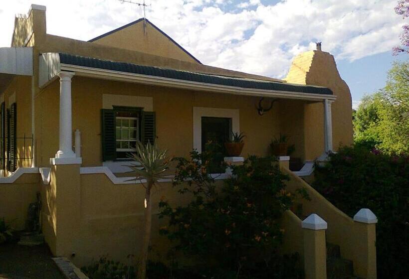 Классический Номер, Trackers Inn