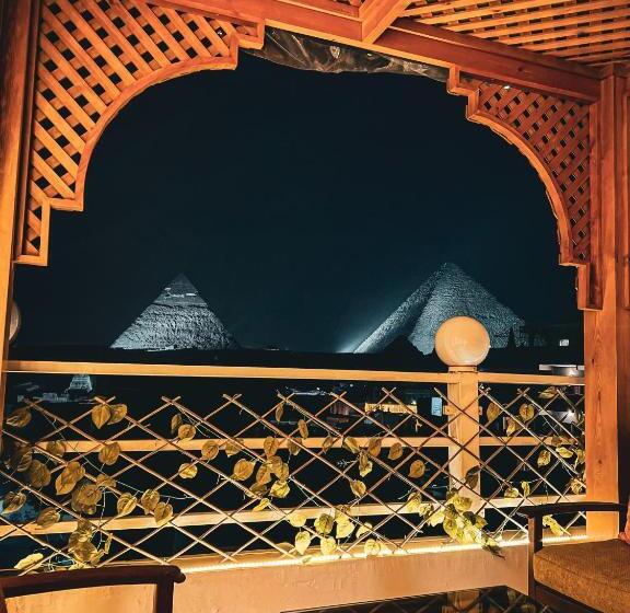 اتاق استاندارد با تخت بزرگ, Jimmy Pyramids