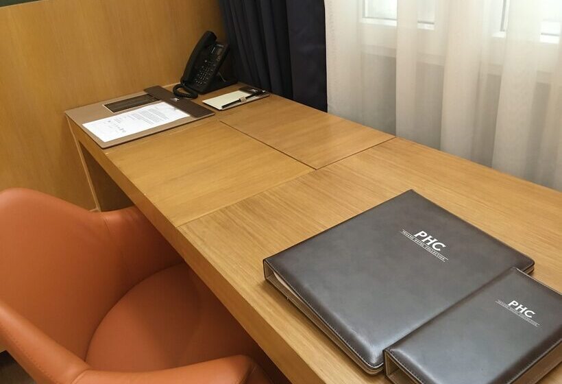 Номер Премиум, Macalister Hotel Managed By The Ascott Limited
