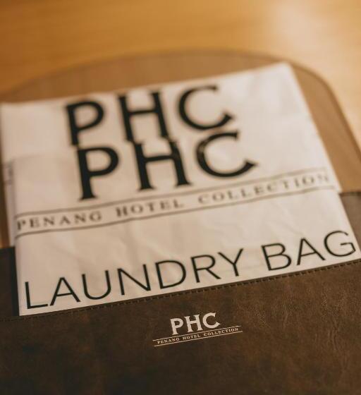 Люкс Семейный 2 Спальни, Macalister Hotel Managed By The Ascott Limited
