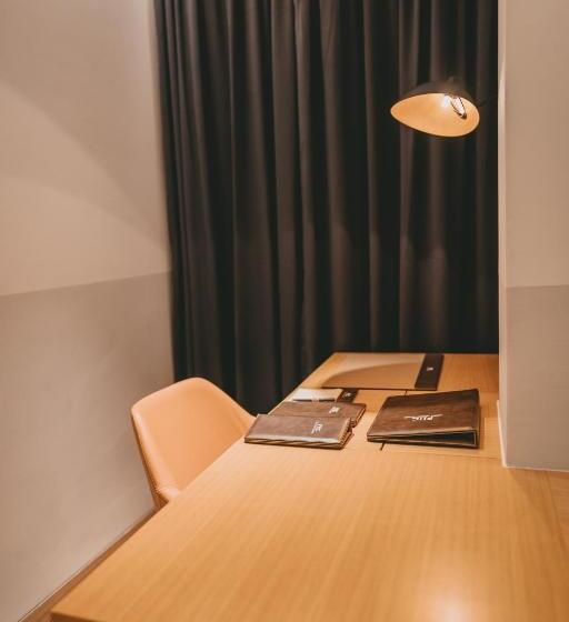 Люкс Семейный 2 Спальни, Macalister Hotel Managed By The Ascott Limited