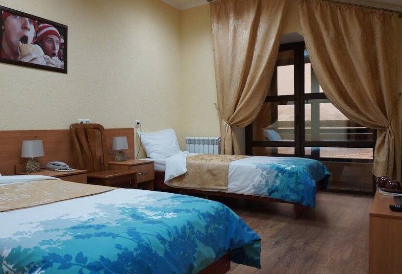 Номер Стандарт Трехместный, Alpika