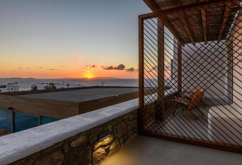 سوییت با چشم‌انداز دریا, Destino Anamar Mykonos