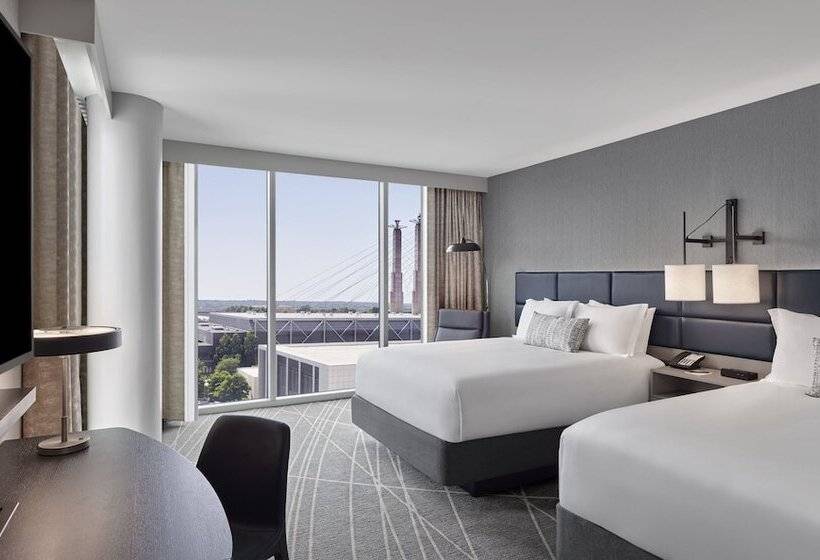 Номер Deluxe, Loews Kansas City