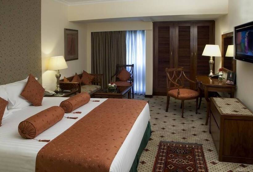 سوییت اجرایی, Avari Lahore
