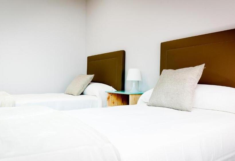 带1个卧室的顶楼公寓, Apartamentos Villa Zoila Baiona