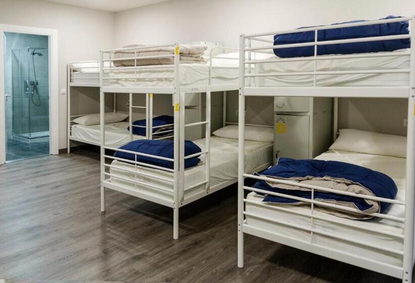 מיטה בחדר משותף, Hostel Catedral Burgos