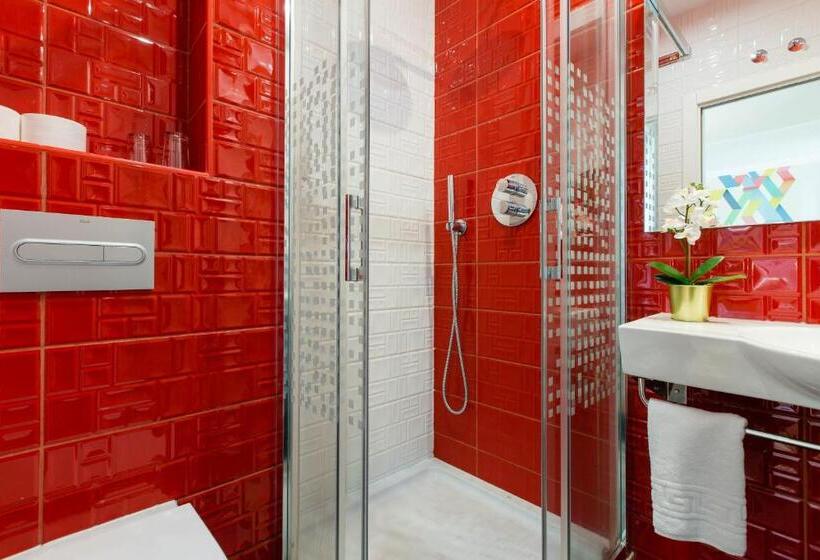 غرفة قياسية ثلاثية, Hostal Sol Square Madrid