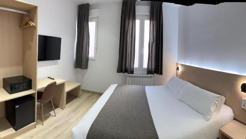 غرفة سوبيريور, Hostal Sol Square Madrid