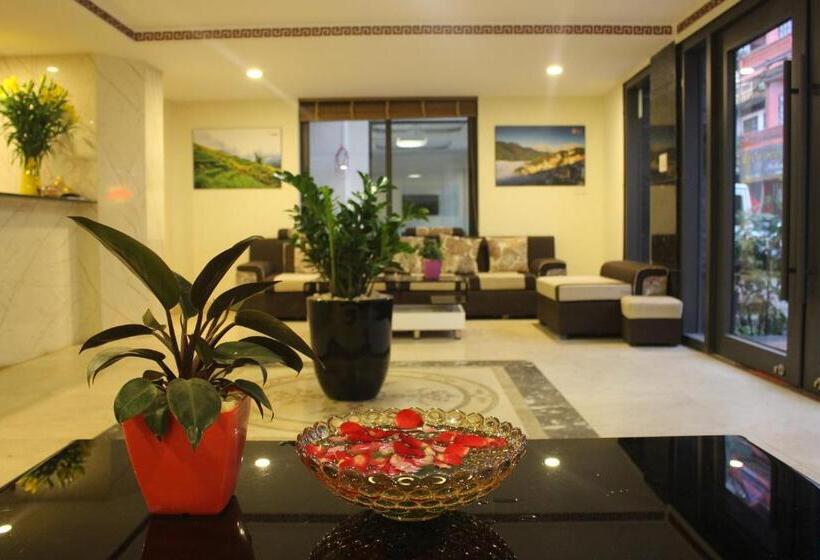 اتاق استاندارد سه نفره, Golden Villa  Sapa