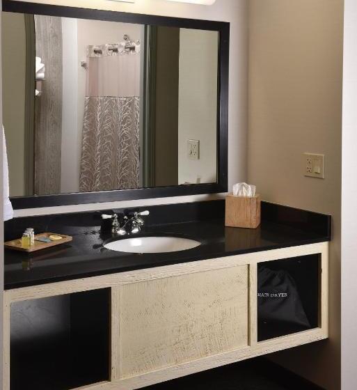 Номер Superior, Stoney Creek Hotel Tulsa   Broken Arrow