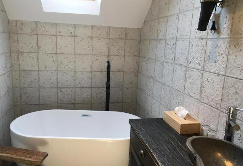 اتاق لوکس, Boutique Hotel B&b Fleurie