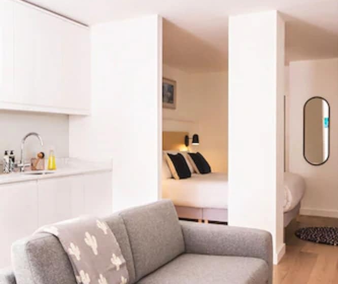 스탠다드 스튜디오, Hiding Space   Westgate Apartments