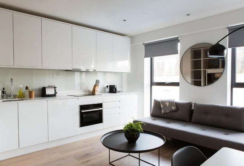 Студия Superior, Hiding Space   Westgate Apartments