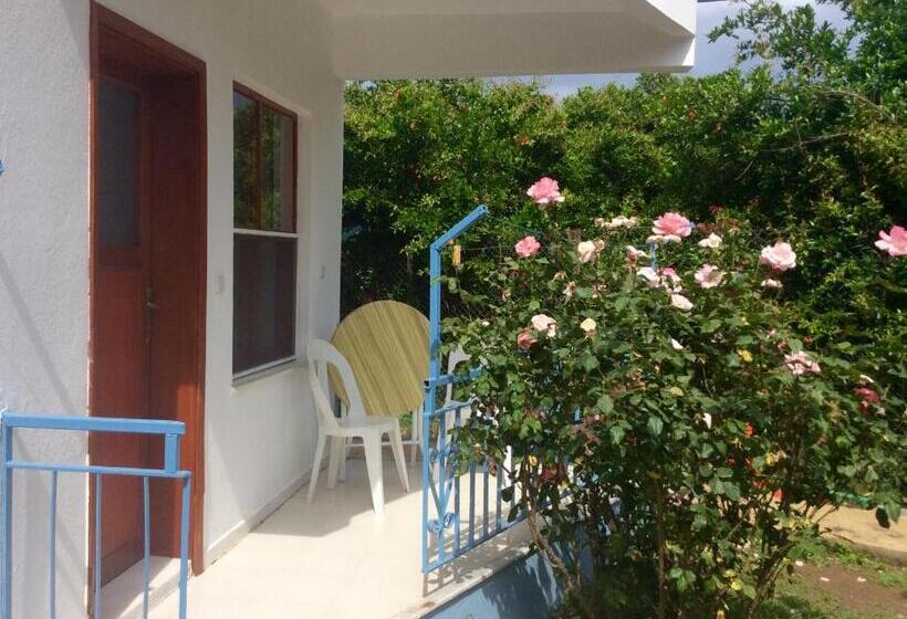 Трехместный Номер Комфорт, Sunset Boutique Hotel & Apartments