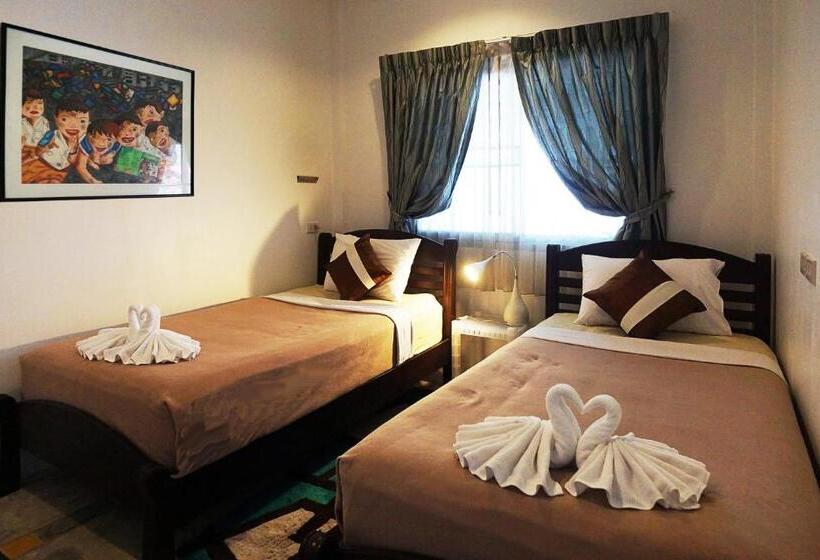 Quarto Familiar, Phuket Paradiso