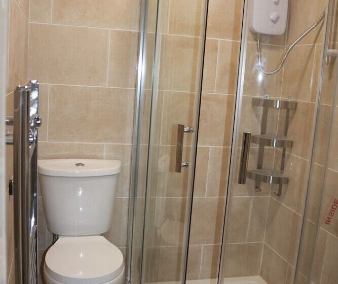 غرفة قياسية, Moorside Lodge