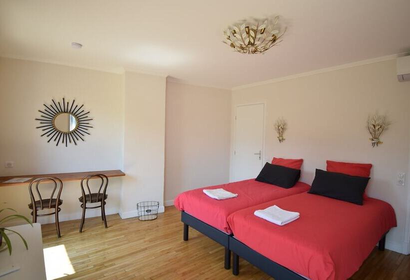اتاق استاندارد, Art Home Bnb