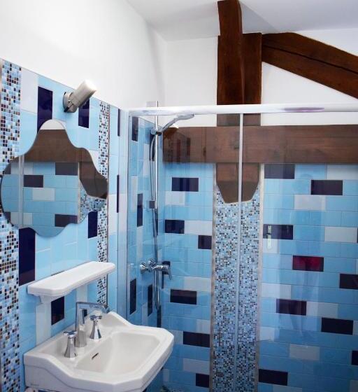 اتاق استاندارد با چشم‌انداز باغ, Art Home Bnb