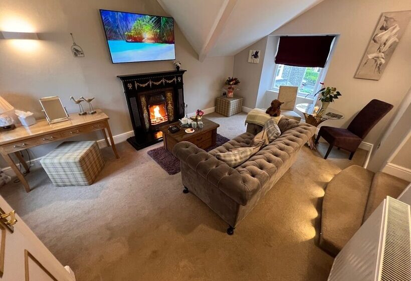Люкс, Windermere Boutique Hotel Spa Suites & Hot Tubs