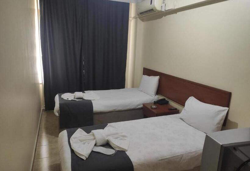 اتاق استاندارد یک نفره, şah Otel