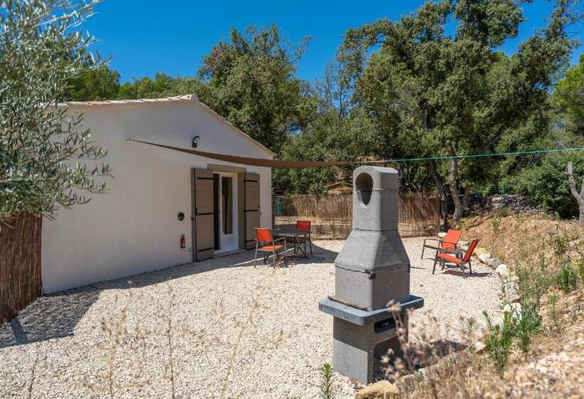 Студия Deluxe, Mas La Chêneraie Lourmarin   Au Calme, à 10 Mn Du Centre Ville à Pied