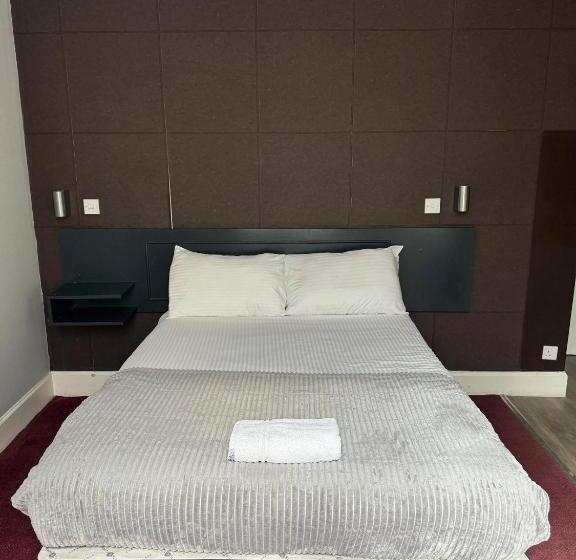 Номер Стандарт, Citi Hotel Aberdeen