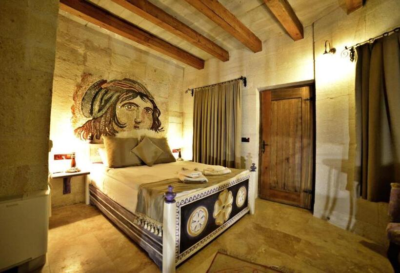 스위트, Caftan Cave Suites