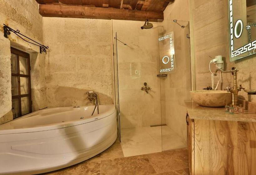 스위트, Caftan Cave Suites