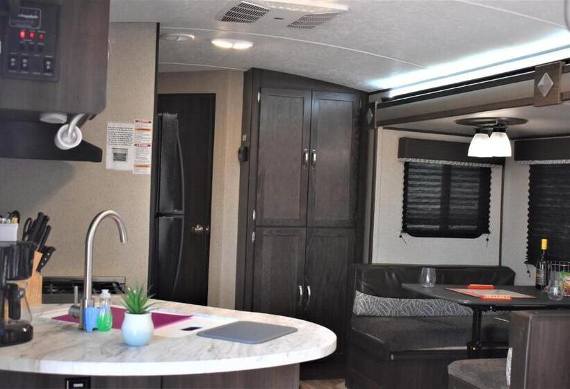 Люкс Повышенной Комфортности, Grand Canyon Rv Glamping