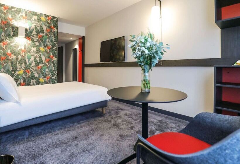 Номер Стандарт, Ibis Styles Puteaux Paris La Defense