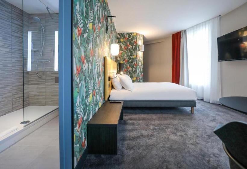 Номер Стандарт, Ibis Styles Puteaux Paris La Defense
