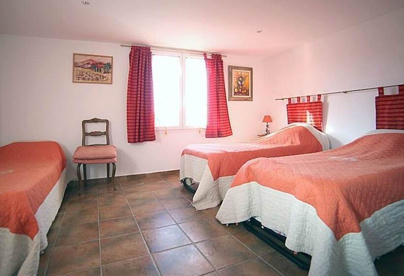 Номер Стандарт, B&b Le Clos Des Vignes Saint Raphael