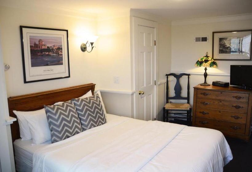Номер Deluxe, Brasswood Inn