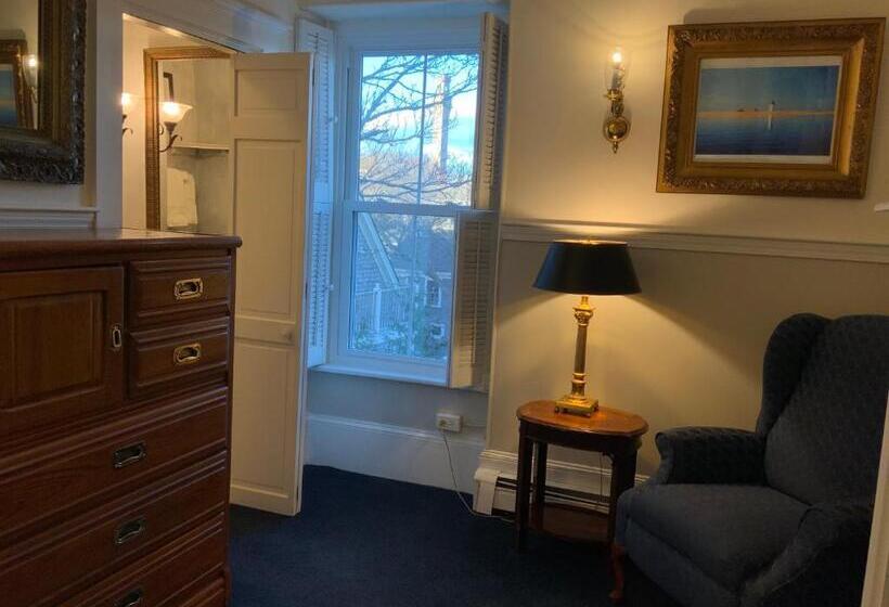 Номер Superior, Brasswood Inn