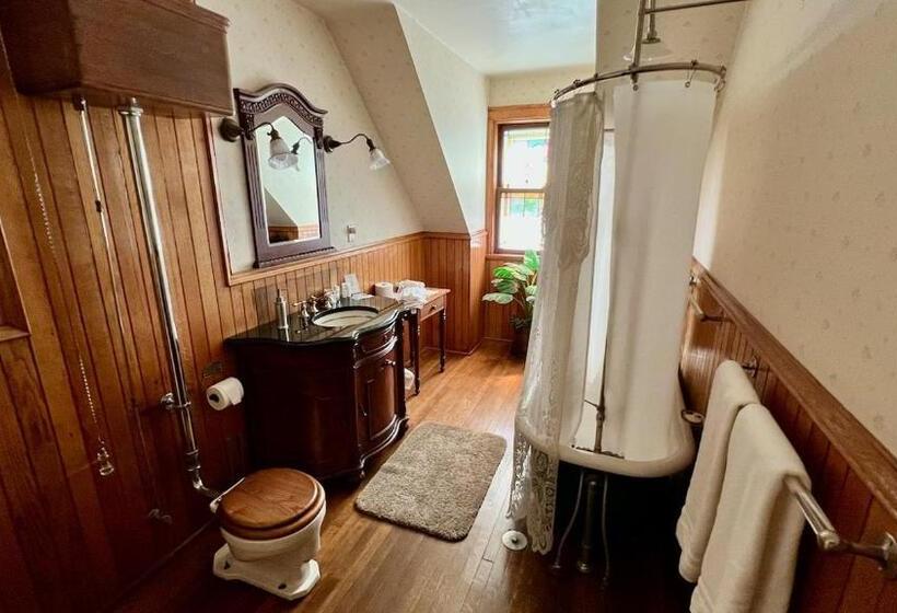 Номер Стандарт, The Hancock House Bed & Breakfast Inn
