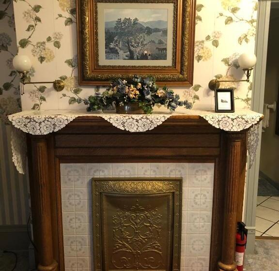 Номер Стандарт с Гидромассажем, The Hancock House Bed & Breakfast Inn