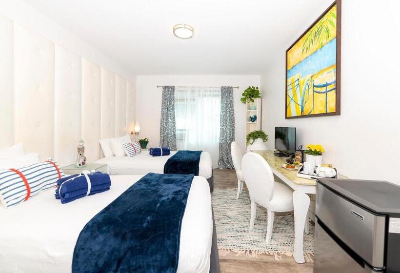 إستديو عائلى, Norman S Hotel And Dining