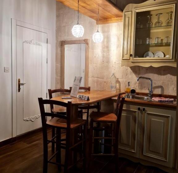 Family Room, Casa Asti