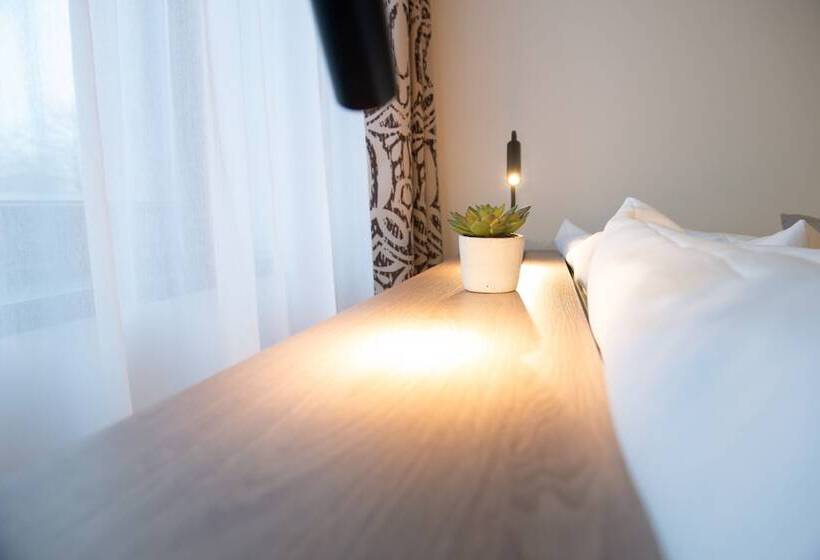Номер Стандарт, Garner Hotel Hamburg Nord, An Ihg
