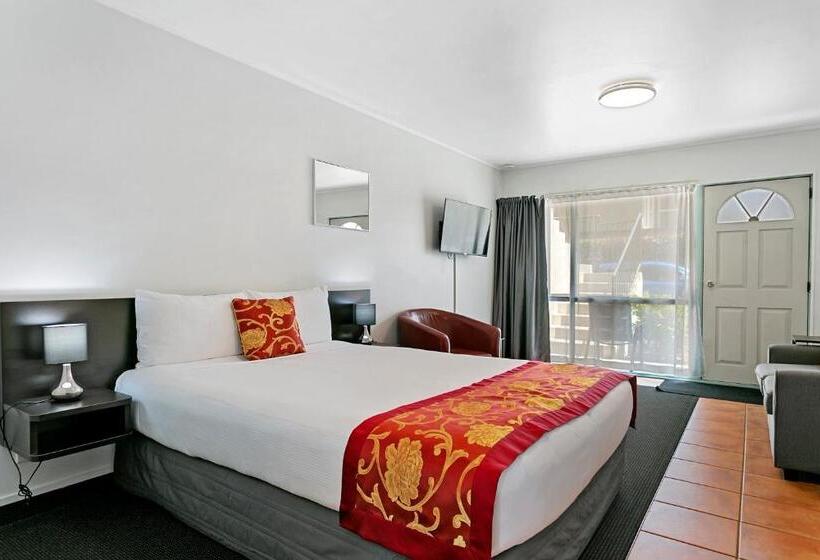 Семейный Номер, Great Lake Motel Taupo