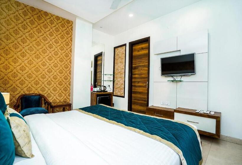 اتاق لوکس, Amritsar Grand