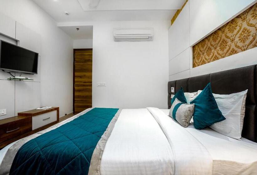 اتاق لوکس, Amritsar Grand