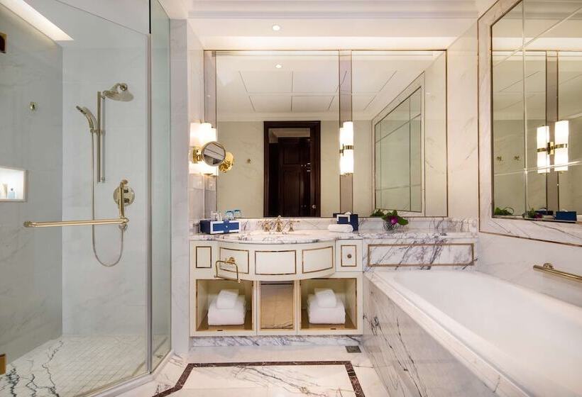 سوییت جونیور, Radisson Blu Forest Manor Shanghai Hongqiao   Near Necc