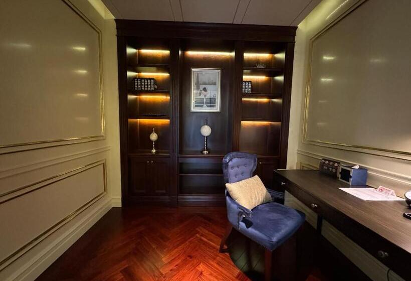 سوییت خانوادگی, Radisson Blu Forest Manor Shanghai Hongqiao   Near Necc
