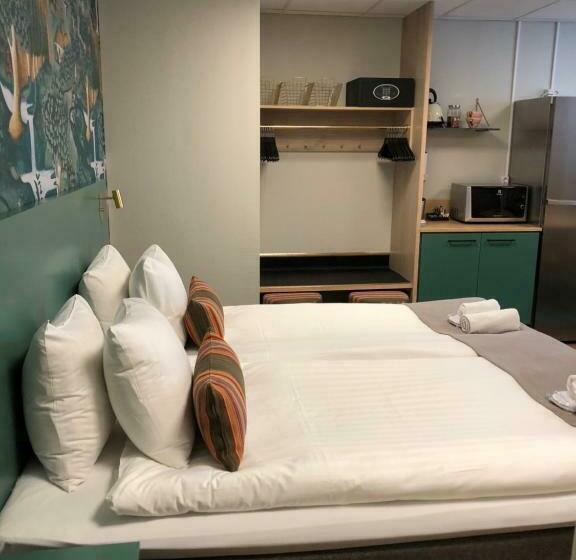 패밀리 룸 공용 욕실, Best Western Kom Hotel Stockholm
