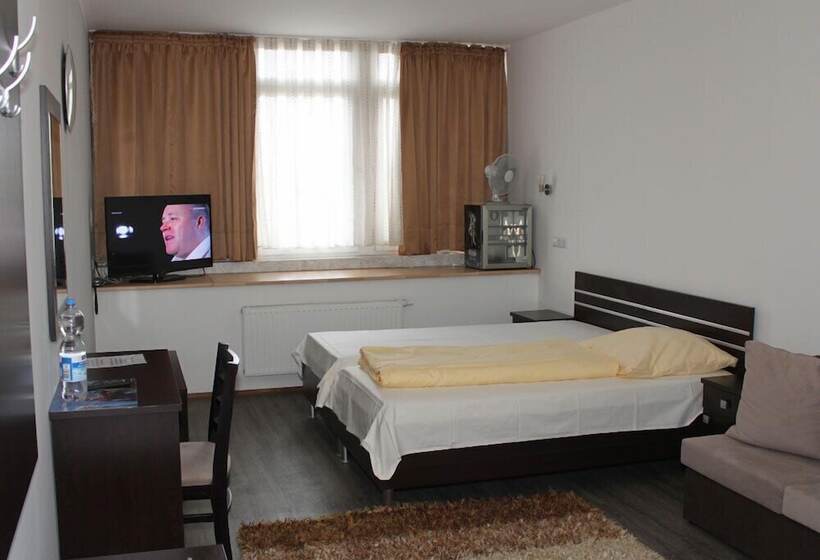 Quarto Estandar, Terminal Hotel One