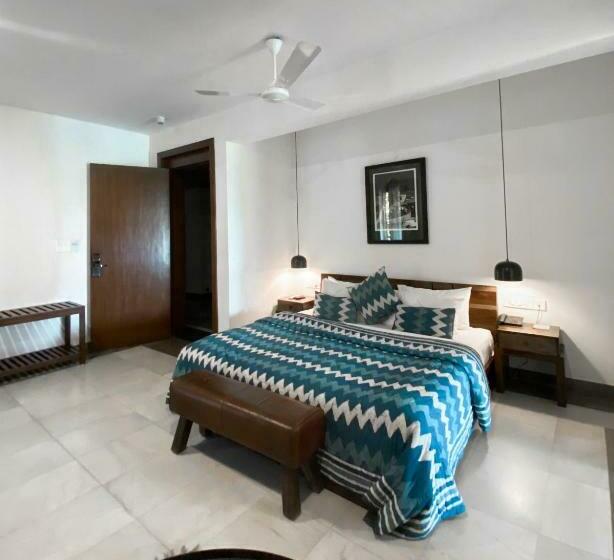 Deluxe Suite, Anamiva, Goa   Am Hotel Kollection