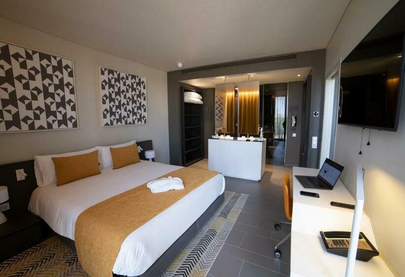 سوییت, Noom Hotel Niamey